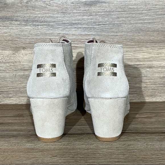Toms Kala Desert Wedge Taupe Suede Booties - Picture 6 of 8